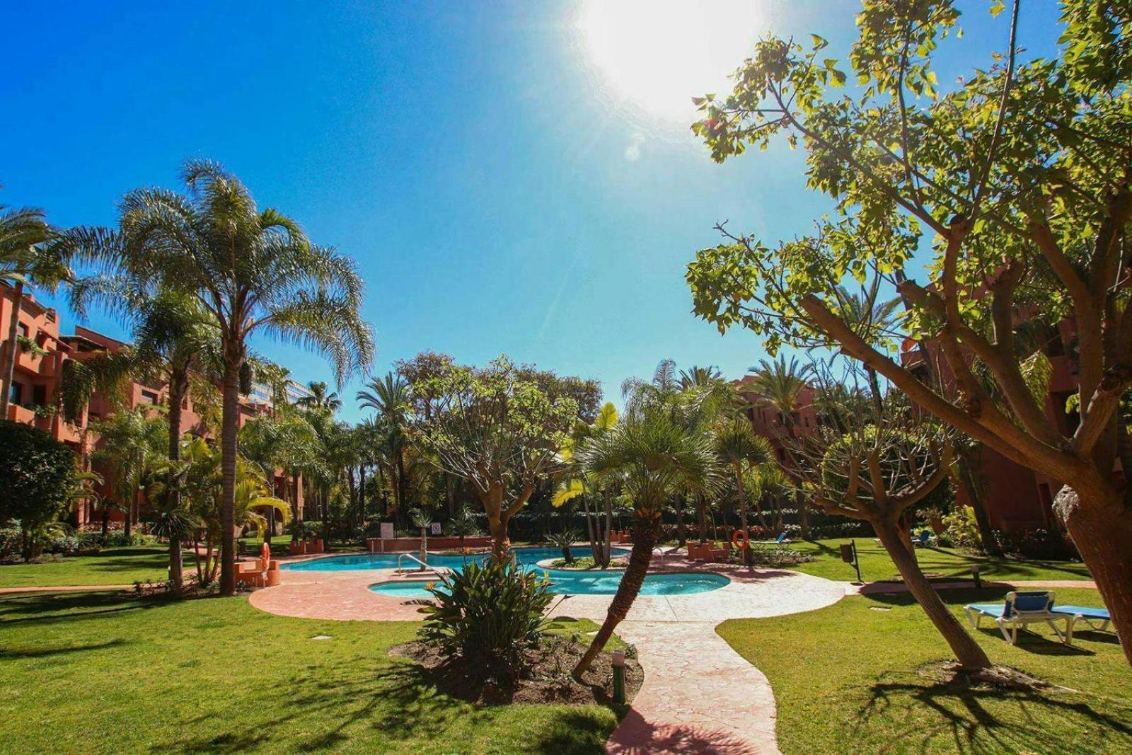 Piso 4 Hab. - Elviria Playa Apartman Marbella Kültér fotó