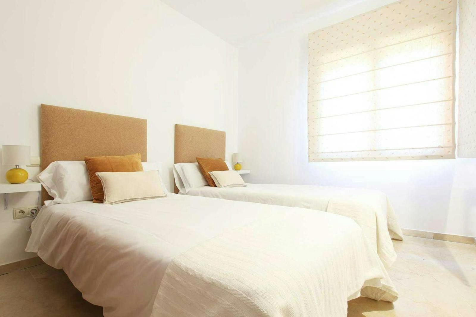 Piso 4 Hab. - Elviria Playa Apartman Marbella Kültér fotó